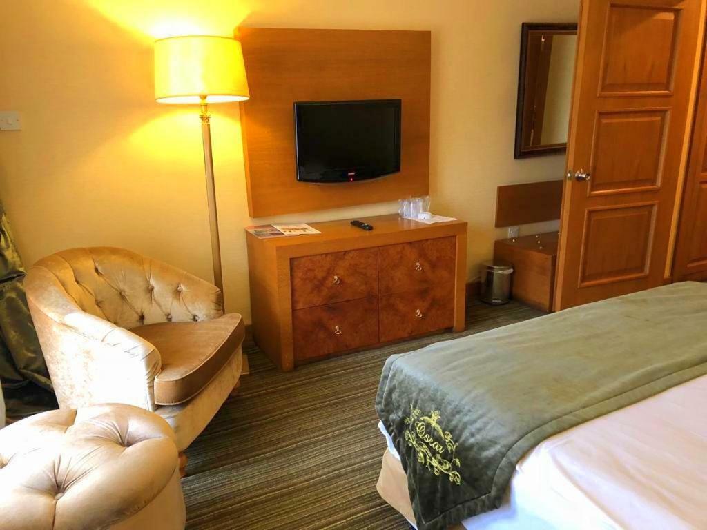 Oscar Beachfront Resort & Spa & Casino Kerínia Kültér fotó
