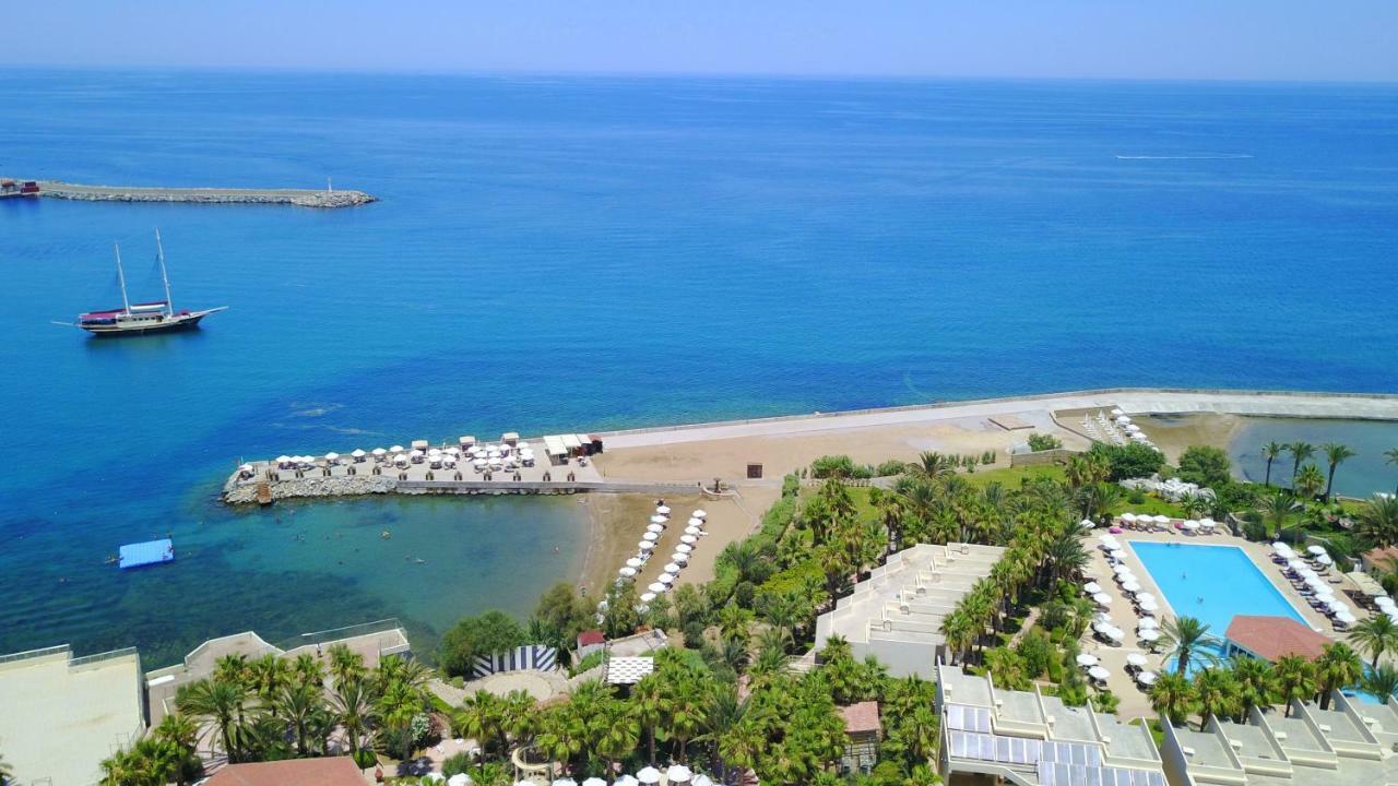 Oscar Beachfront Resort & Spa & Casino Kerínia Kültér fotó